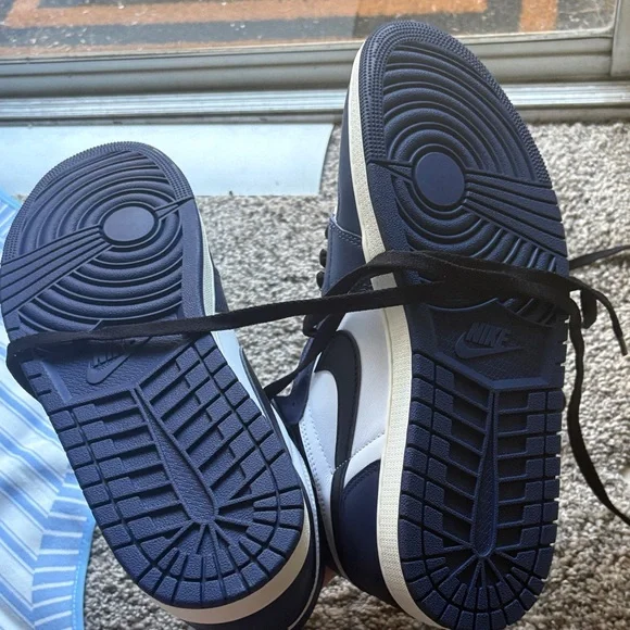 Nike Air Men's Black and White High-Top Sneakers - Picture 5 of 5